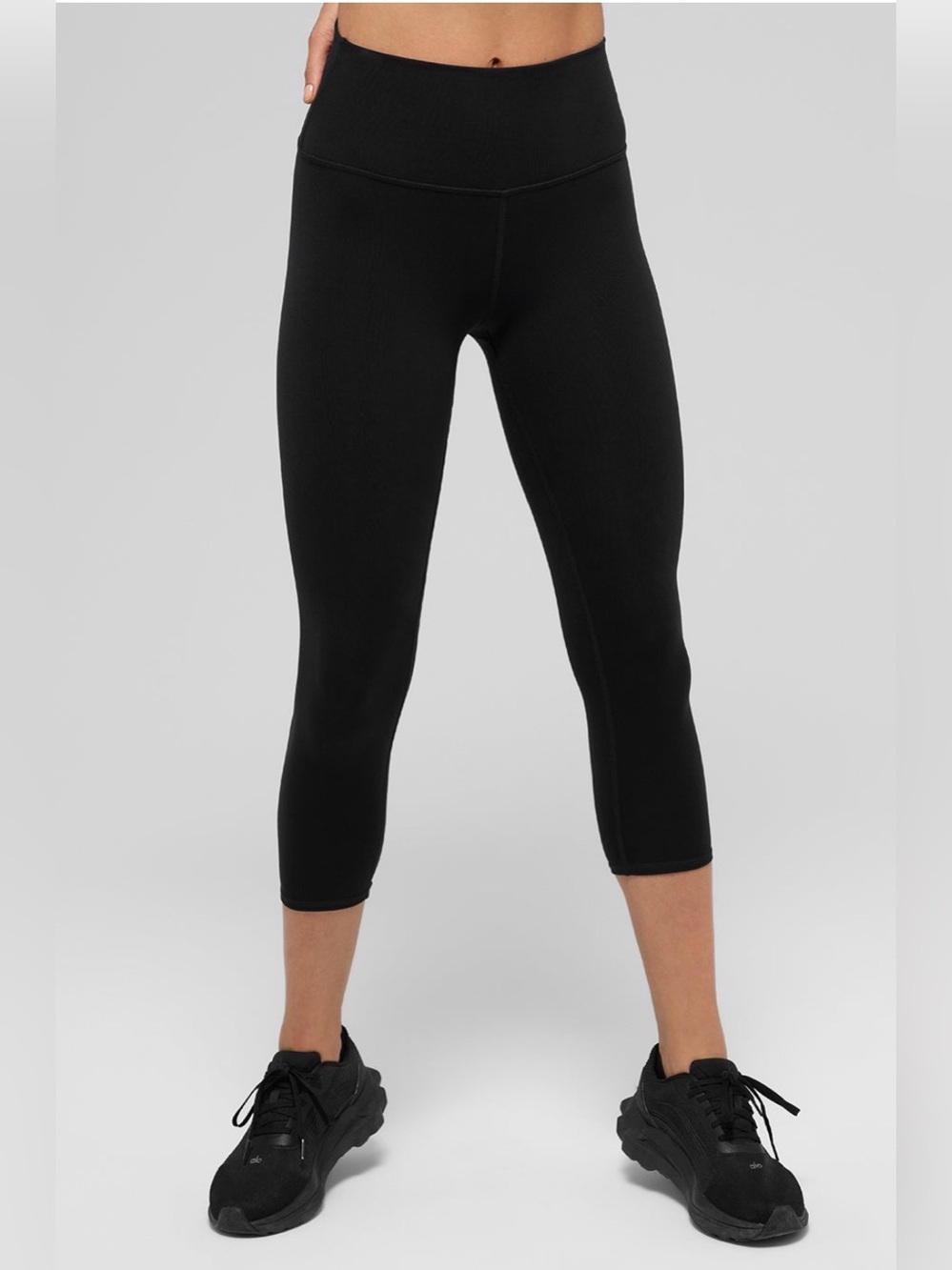 ALO Yoga - 16” High-Waist Airbrush Capri - Black
